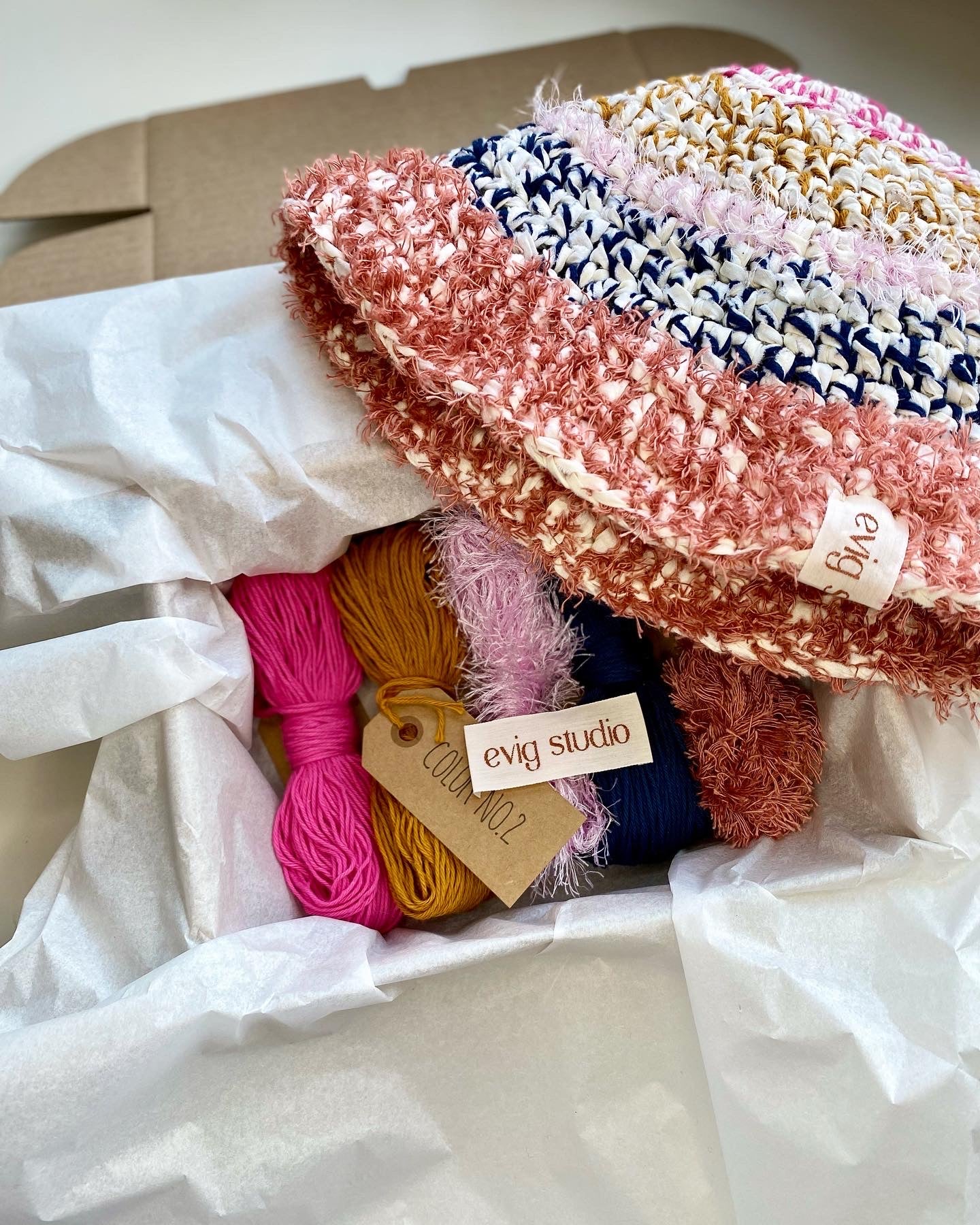 Floppy Hat // Crochet kit